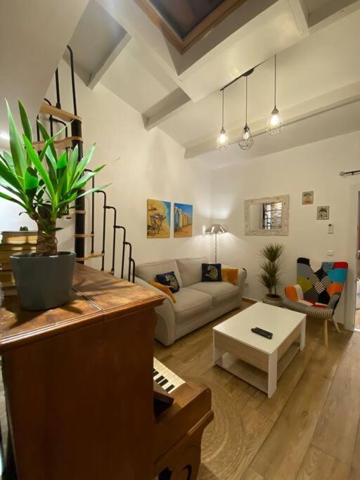 Charmante Maison Avec Exterieur A Deux Pas Des Remparts 艾格-莫尔特 外观 照片
